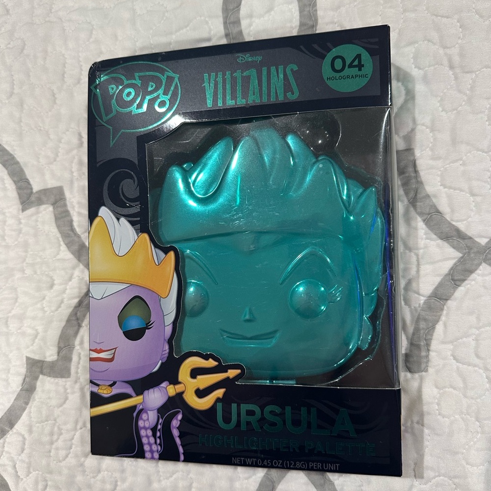 Funko Pop x Disney Villains Ursula 04 Holographic Highlighter Palette